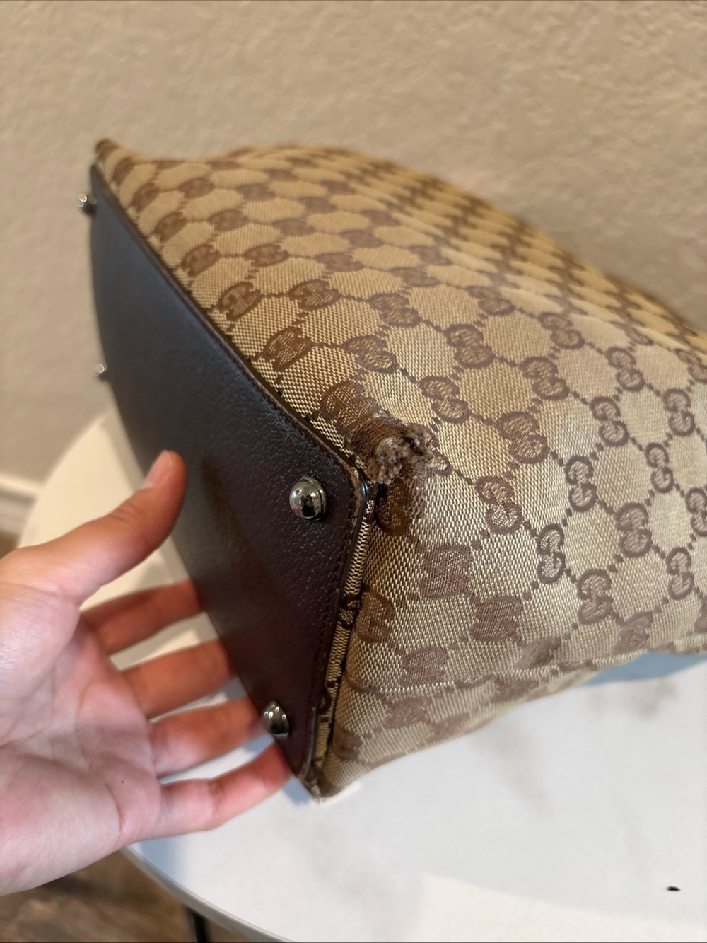 Gucci Beige/Brown GG Supreme Canvas Tote with Leather Straps - Picture 9 of 16